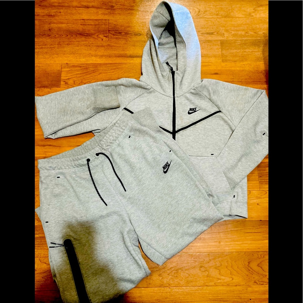 🔐Nike sweatsuit🔐